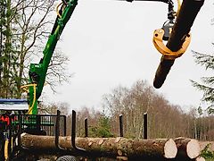 Kellfri Forstkran Holzgreifer Greiferlader 6,3 m Forstgreifer Rückezange Ladekran Kat 2