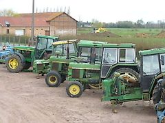 A VENDRE PIECES DETACHEES POUR TRACTEUR JOH DEERE